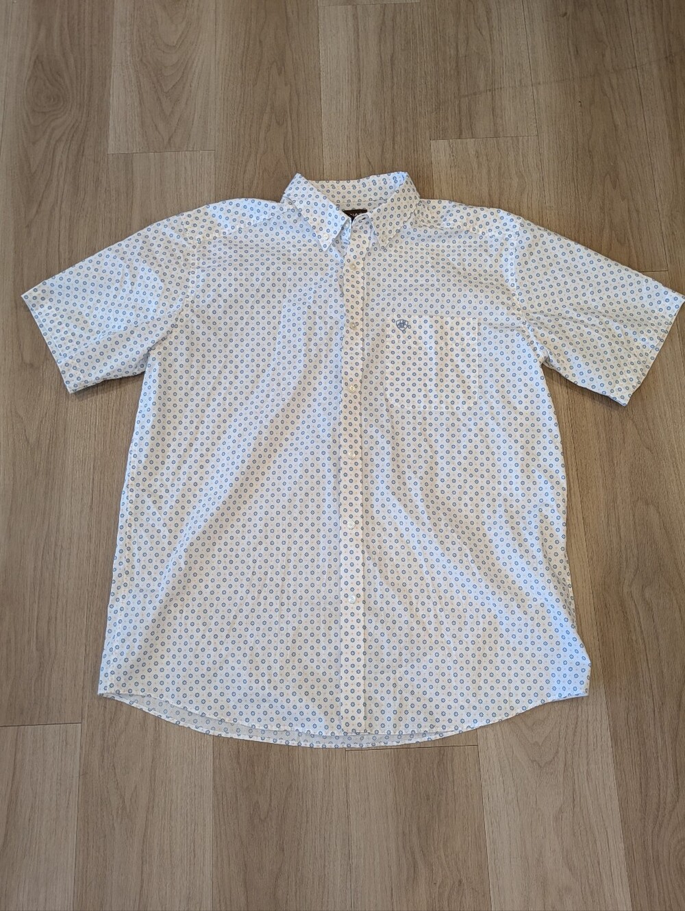 Ariat Short Sleeve Button Up Size Xl